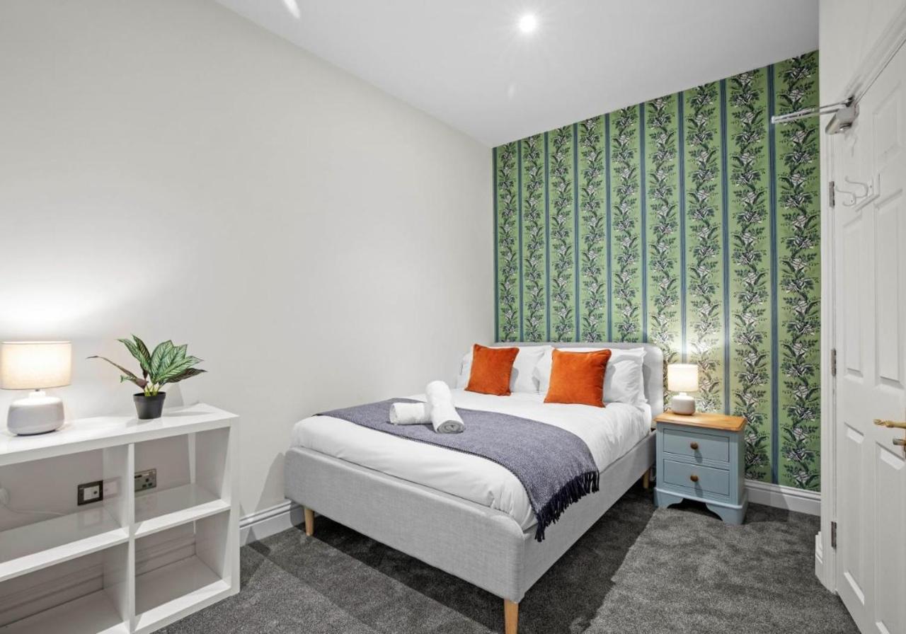 Narrow House - Free Parking By My Getaways Holiday home *