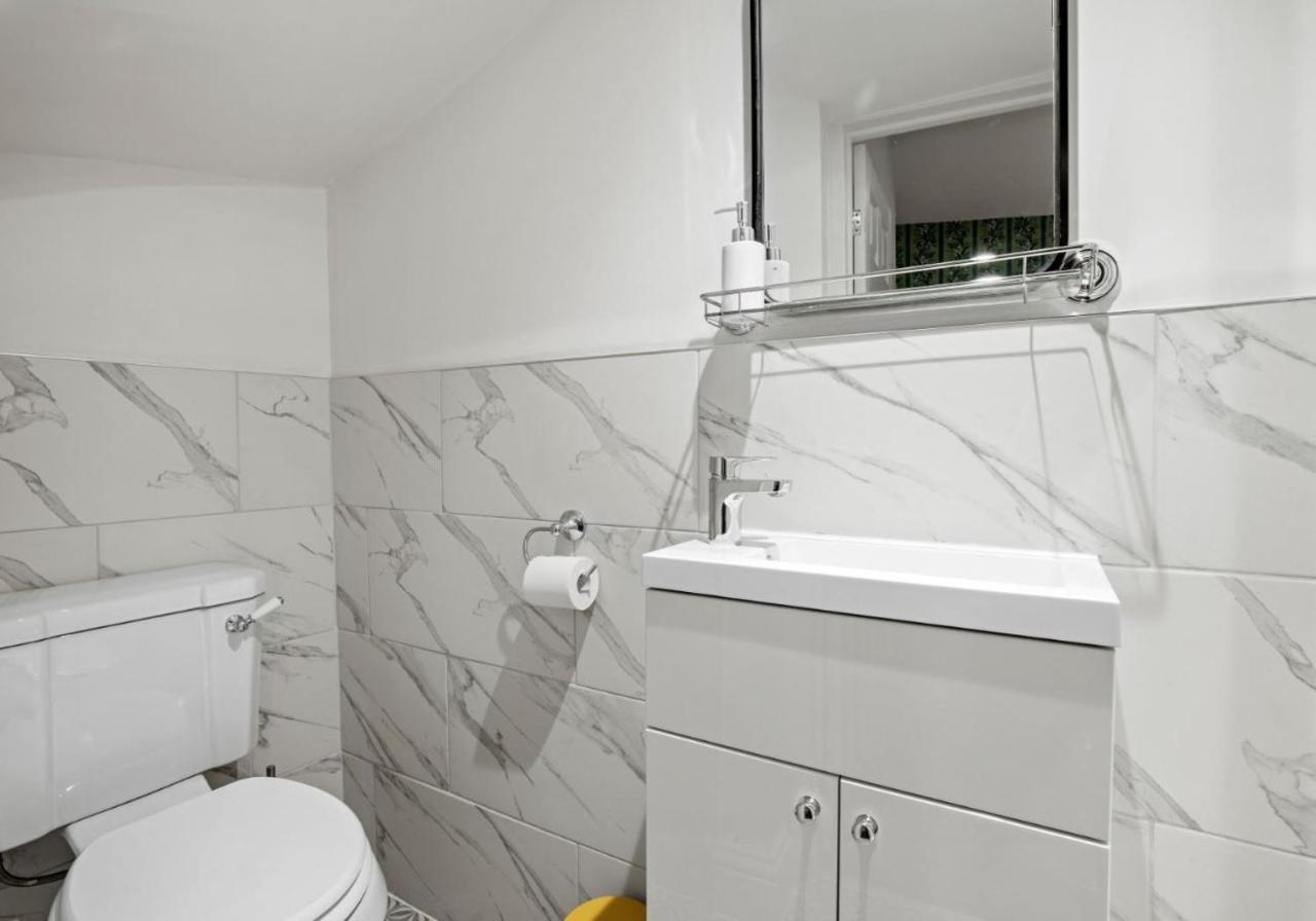 Narrow House - Free Parking By My Getaways Brighton